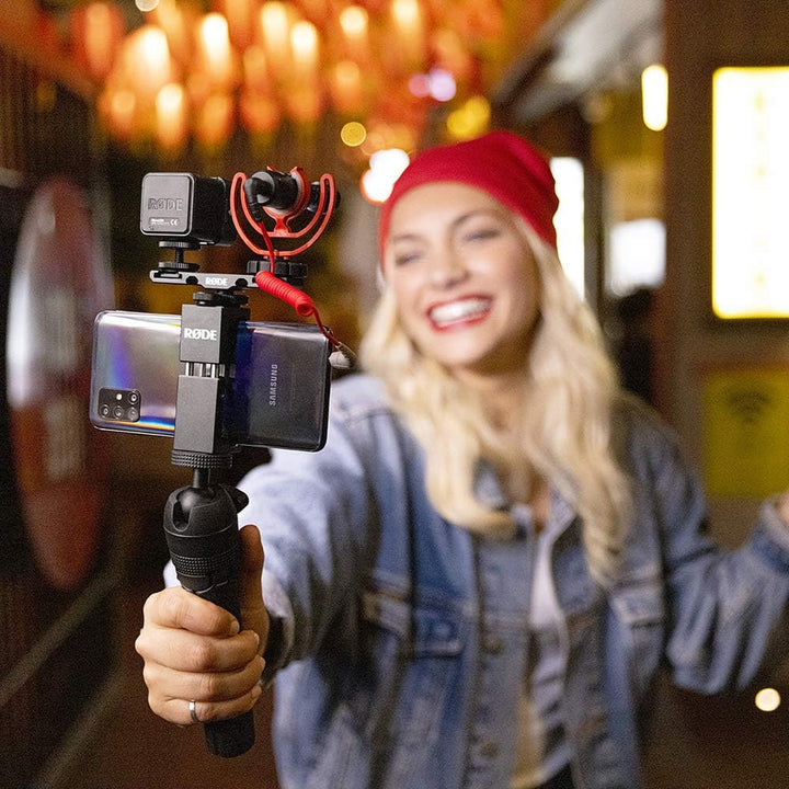 RØDE Vlogger-Set Komplettpaket für mobiles Filmen mit hochwertigem Mikrofon, Stativ, LED-Licht und Z