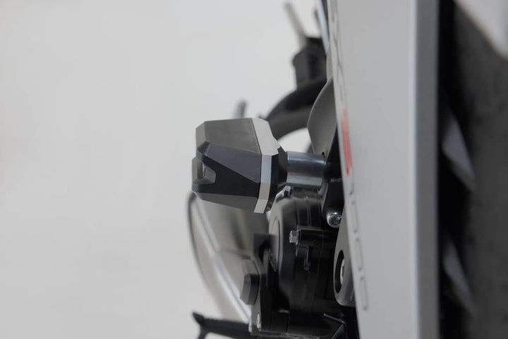 SW-Motech Sturzpad-Kit - Schwarz. Suzuki GSX-S 950 / GSX-S 1000/GT (21-).