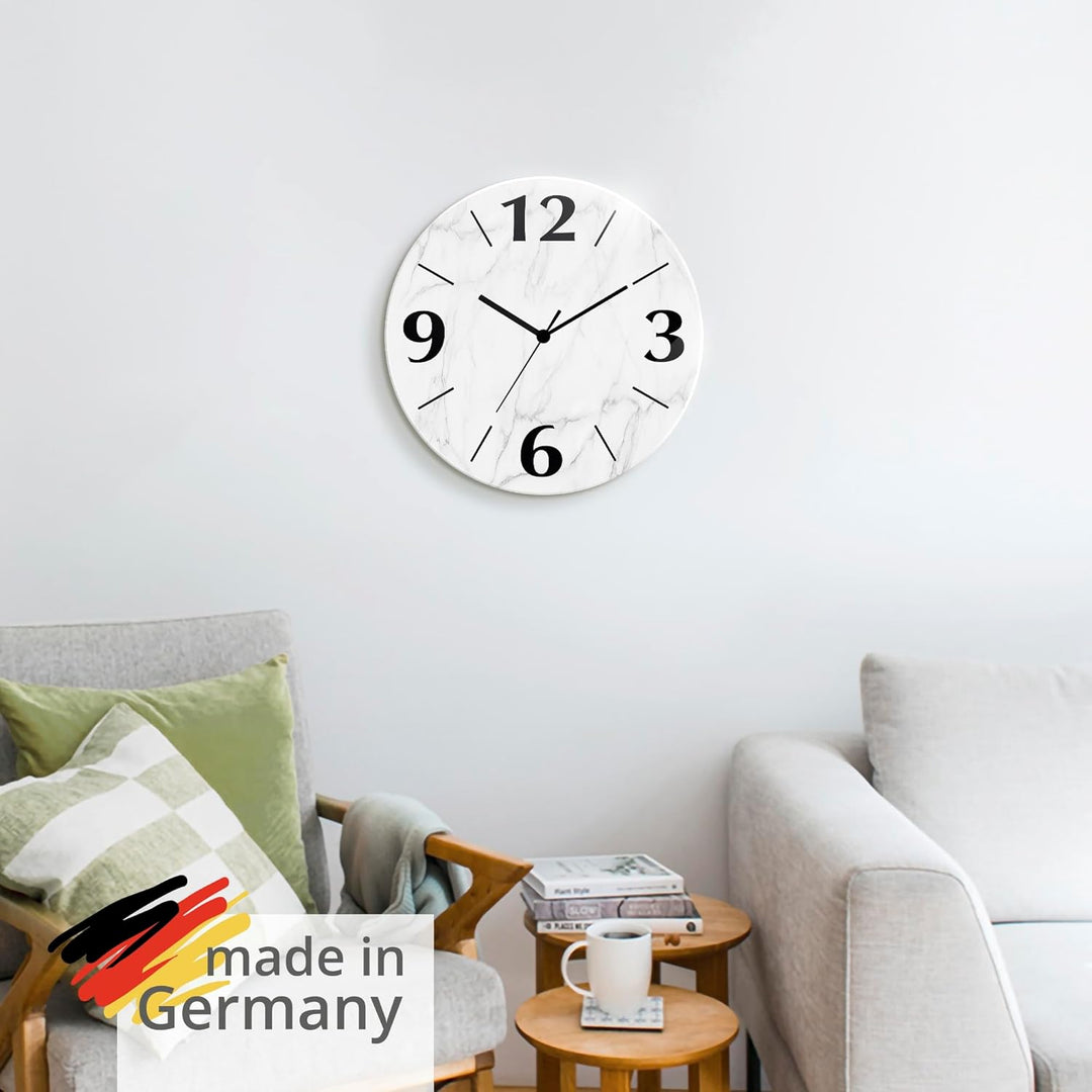 ARTLAND Wanduhr ohne Tickgeräusche aus Glas Funkuhr Ø 30 cm Rund Lautlos Ø 30 cm Weisse Marmor Stein