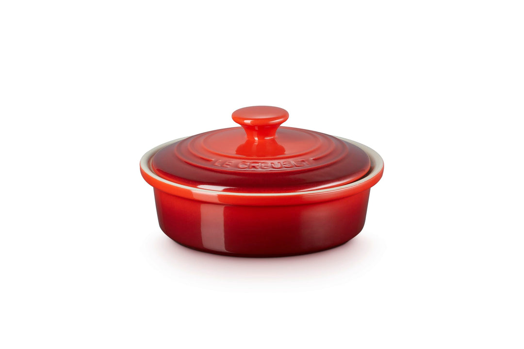 Le Creuset Ofenkäseform mit Deckel aus Steinzeug, Kirschrot, 91044600060010