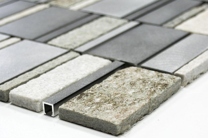 Mosaik Rechteck Quarzit/Aluminium mix Metall, Mosaikstein Format: 8/23/40x73x8 mm, Bogengrösse: 298x