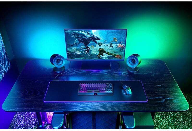Razer Nommo V2 - Full-Range-2.1-Gaming-Lautsprecher für PC mit kabelgebundenem Subwoofer (3-Zoll-Ful