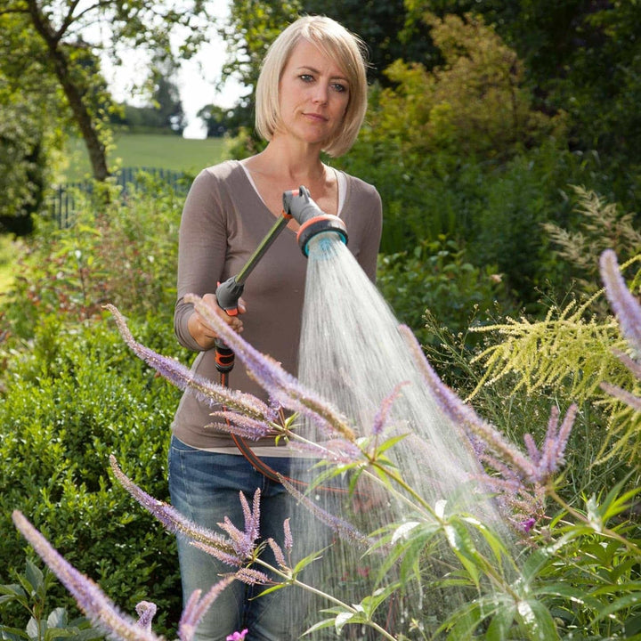 Gardena Comfort Giessstab: Robuste Gartenbrause aus Metall zur Bewässerung und Reinigung, 90 cm lang