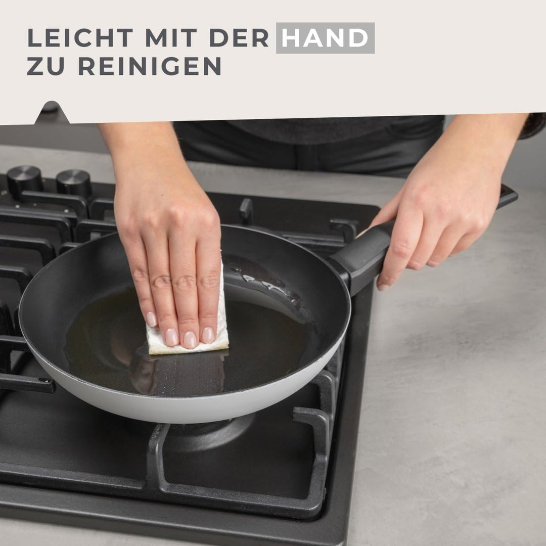 Fackelmann Bratpfanne Balance 24 cm, Antihaft-Pfanne aus 90% recyceltem Aluminium mit ergonomischem