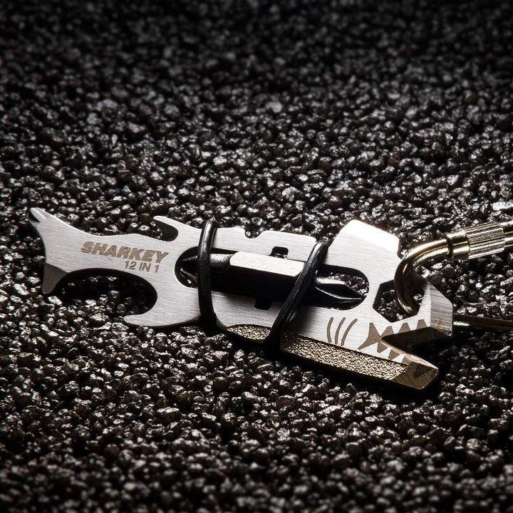 True Utility Sharkey - 12 in 1 Multi Tool - Mit Schraubendrehern, Flaschenöffner, Gewindeschneider,