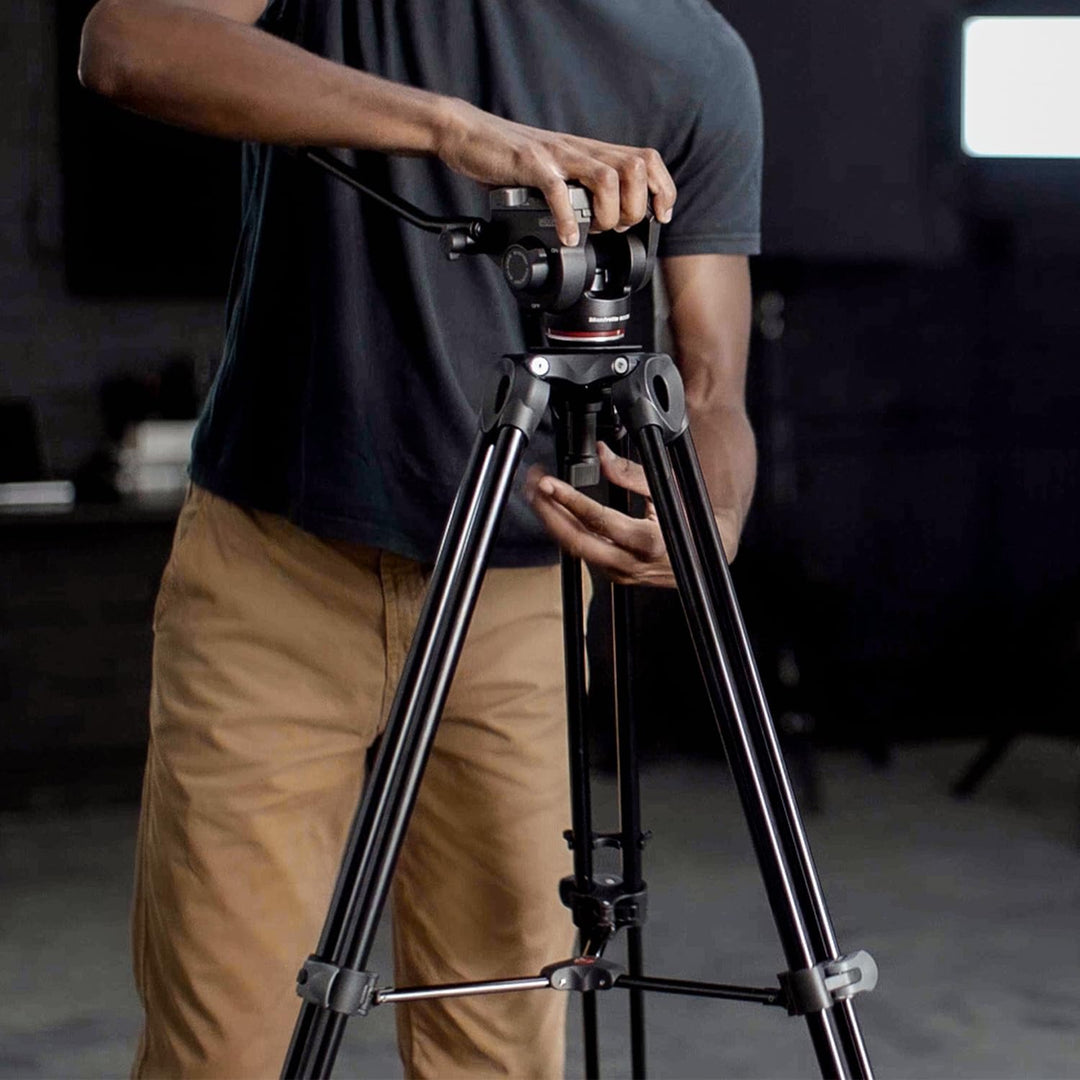 Manfrotto 500X Video‑Kit, Fluidkopf und Alu‑Doppelrohr‑Stativ, 5 Kg Traglast, Flachbasis, Mittelspin
