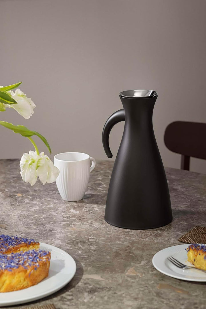 EVA SOLO | Isolierkanne 1,0l Mattblack | 100% tropffreie | Matt Schwarz, Matt Schwarz