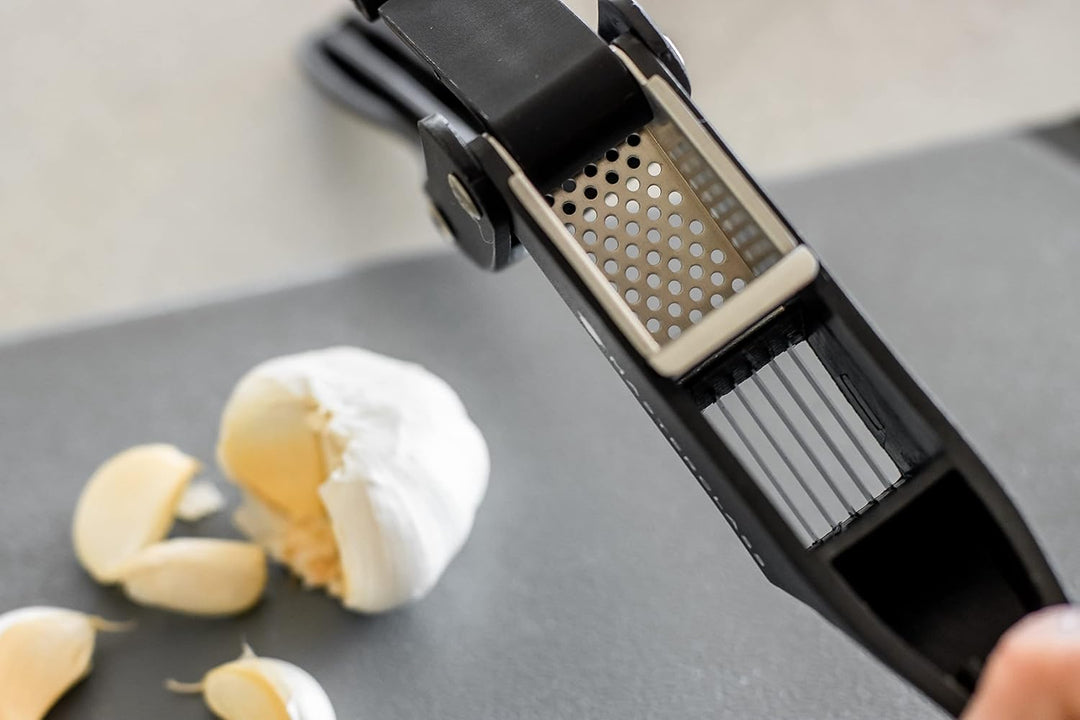 MasterClass Knoblauchpresse und -schneider, schwarz