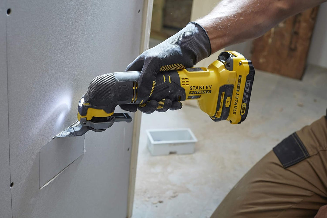 Stanley FatMax 18V Akku-Multifunktionswerkzeug SFMCE500D2K (2.0 Ah, Schleifer, Säge & Universalmesse