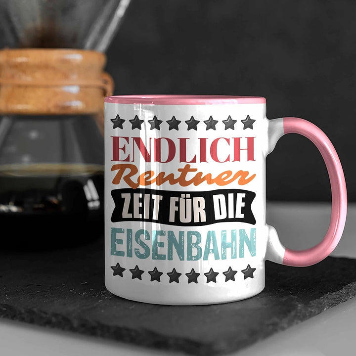 Trendation - Eisenbahner Tasse Geschenk für Modelleisenbahn-Fans Geschenkidee Endlich Rente Zeit für