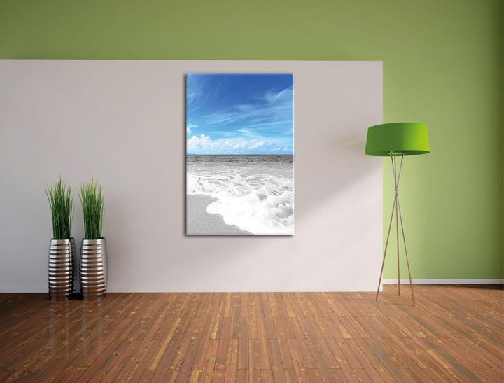 Pixxprint Sandstrand mit Welle bei azurblauen Himmel, Format: 80x120 auf hochkantiges Leinwand, XXL