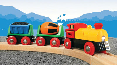 BRIO World 33319 Zug mit Batterielok - Mit beweglichem Kohlewaggon und rotierendem Zementmischer - G