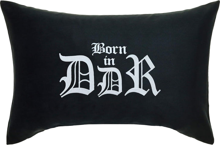 EXPRESS-STICKEREI Born in DDR Kissen mit Spruch | DDR Geschenk Artikel Ossi Ostdeutschland Wohnzimme