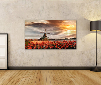 islandburner Bild Bilder auf Leinwand Traditionelle niederländische Windmühlen mit roten Tulpen in Z