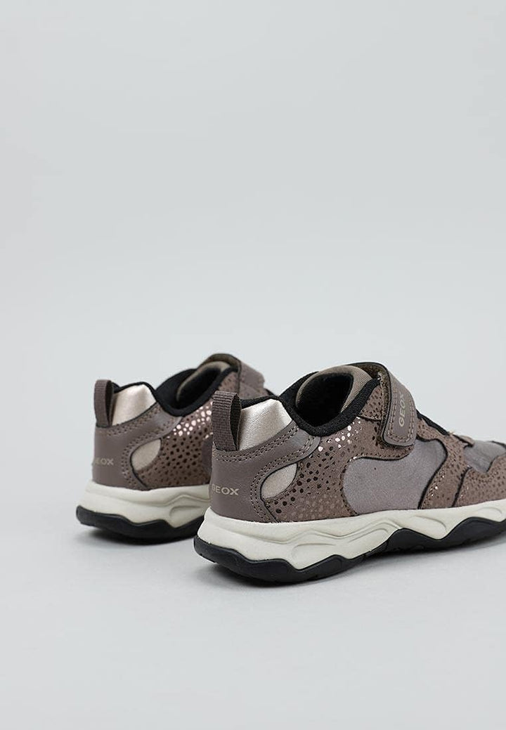 Geox Mädchen J Calco Girl A Sneakers 43 EU Smoke Grey Gold, 43 EU Smoke Grey Gold