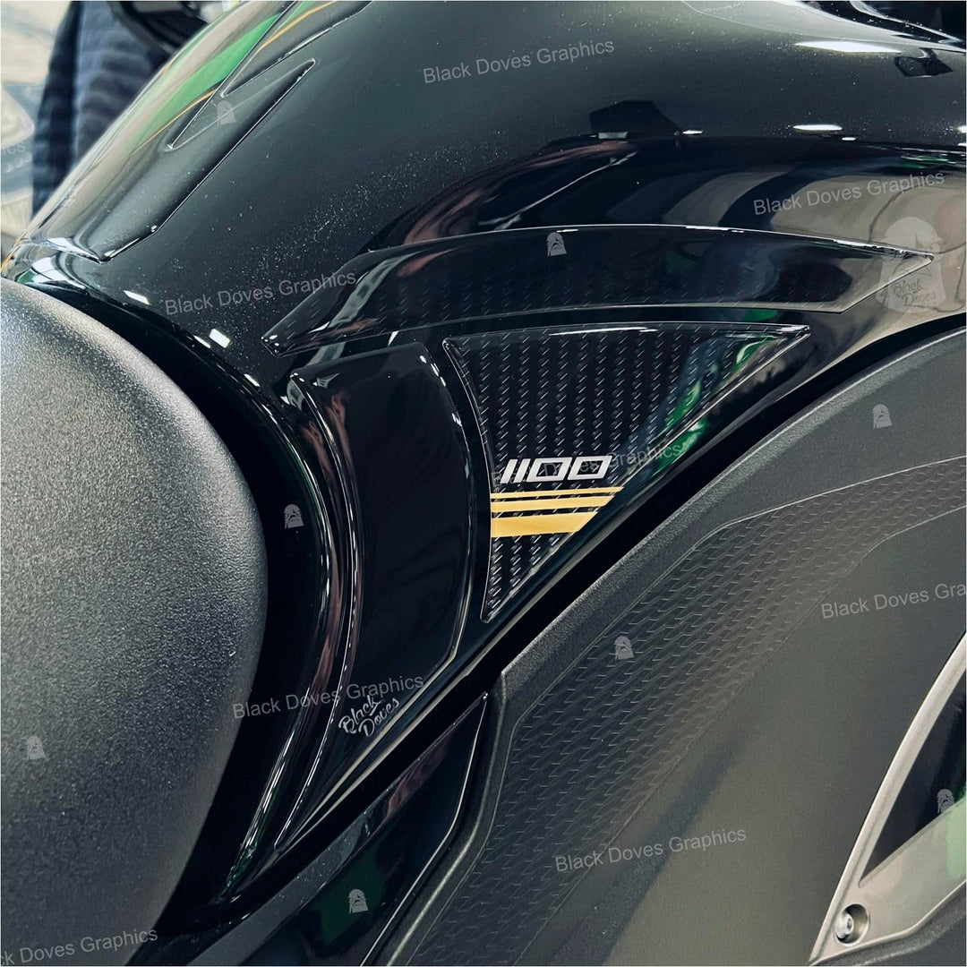 Black Doves Graphics 3D-Aufkleber aus Harz, Schutz kompatibel mit Kawasaki Versys 1100 SE 2026 (GN1)