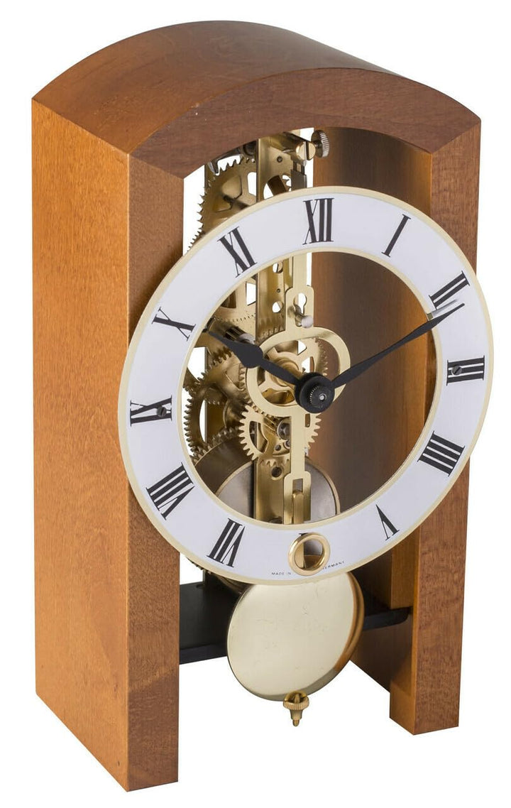 Hermle 23015-160721 Moderne Skelett-Tischuhr, Kirschbaum Braun, 18cm x 9cm x 11cm 18cm x 9cm x 11cm