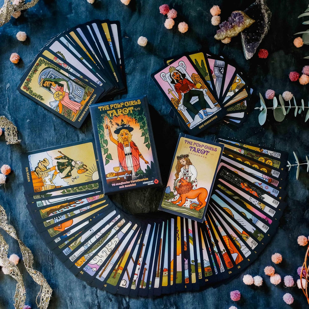 The Pulp Girls Tarot - Connecte dich mit deiner Intuition: 78 Tarotkarten und 96-seitiges Buch, Klap