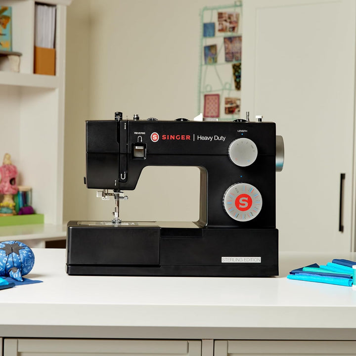 SINGER® Sterling Edition 4432 Robuste Nähmaschine mit Zubehörset | Leistungsstarker Motor mit verbes