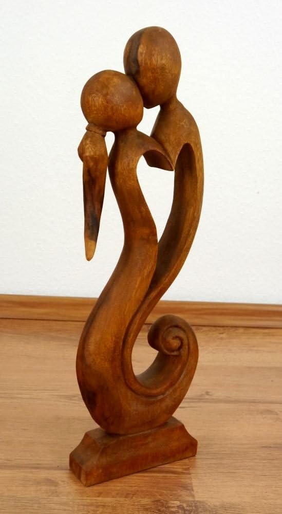 livasia Skulptur der Liebe und Geborgenheit, Holzfigur, Statue, Liebespaar, Dekofigur, (Handarbeit)