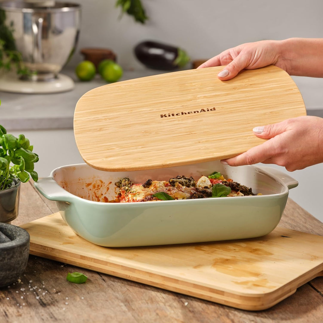 KitchenAid Stoneware Backform Rechteckig Keramik Antihaftbeschichtung mit Bambusdeckel, 32 cm/3,8L,