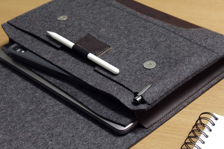 Pack &amp; Smooch 16" Laptophülle, Laptoptasche, MacBook Tasche -CORRIEDALE L -100% Merino Wollfilz, Pfl