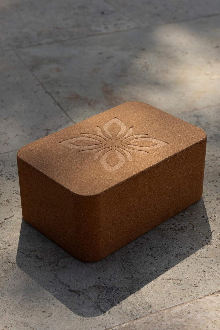 RAISE™ Yoga Block Kork 2er Set – Yogablock rutschfest & stabil – Nachhaltige Yogablöcke für Anfänger