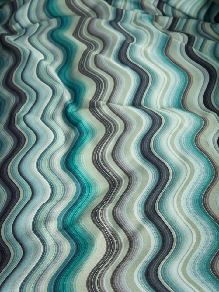 ESSENZA Bettwäsche Sol Comforting Green,135x200 + 1x 80x80 cm, 100% Baumwollsatin, Grafisches Muster