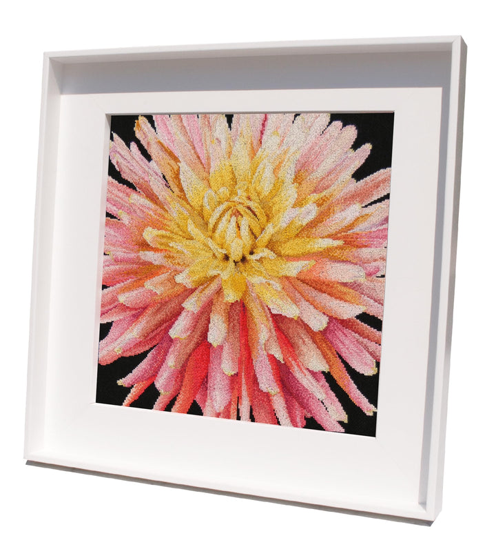 Thea Gouverneur - Kreuzstich-Set - Kissen mit Dahlia - Aida Schwarz - 18 Count - Für Erwachsene - 44
