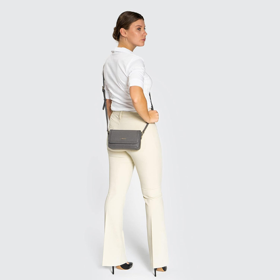 Lazarotti Bologna Leder Umhängetasche Damen | verstellbarer Schulterriemen | mittelgrosse Crossbody