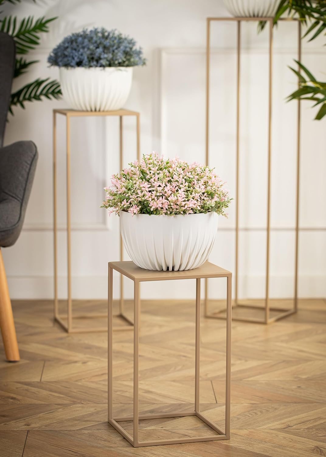 HowHomely Blumenständer Metall Beige 40 cm Hoch - Solider und Robuster Blumenhocker Metall - Pflanze