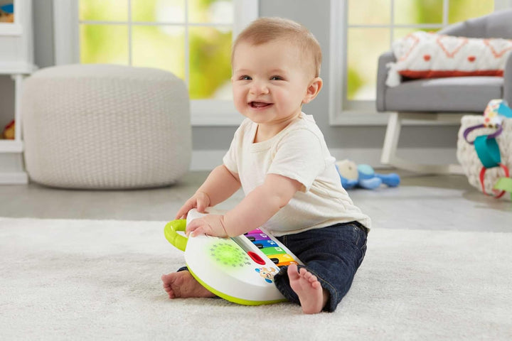 Fisher-Price Babys erstes Keyboard mehrsprachige Version, tragbares Spielzeugklavier mit Lichtern, M
