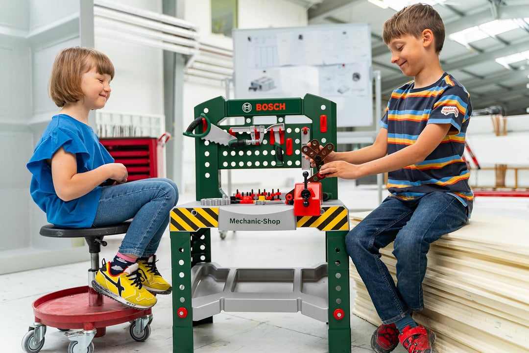 Theo Klein 8574 Bosch Werkbank 77-teilig | Mit Schraubendreher und -schlüssel, Zange, Hammer und vie