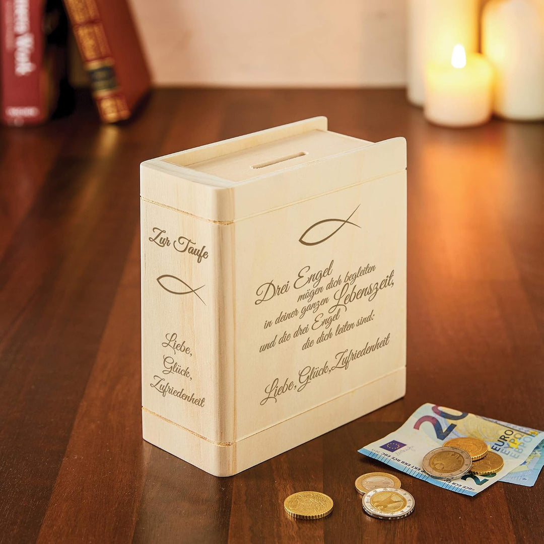Casa Vivente Spardose aus Holz mit Gravur zur Taufe, Motiv Fische, Sparbüchse als Taufgeschenk für M