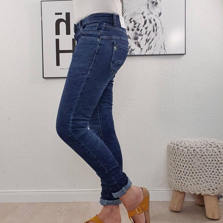Jewelly Stretch Jeans| im Baggy Boyfriend Schnitt| Damen Hose mit dekorativer Knopfleiste| Perfekter