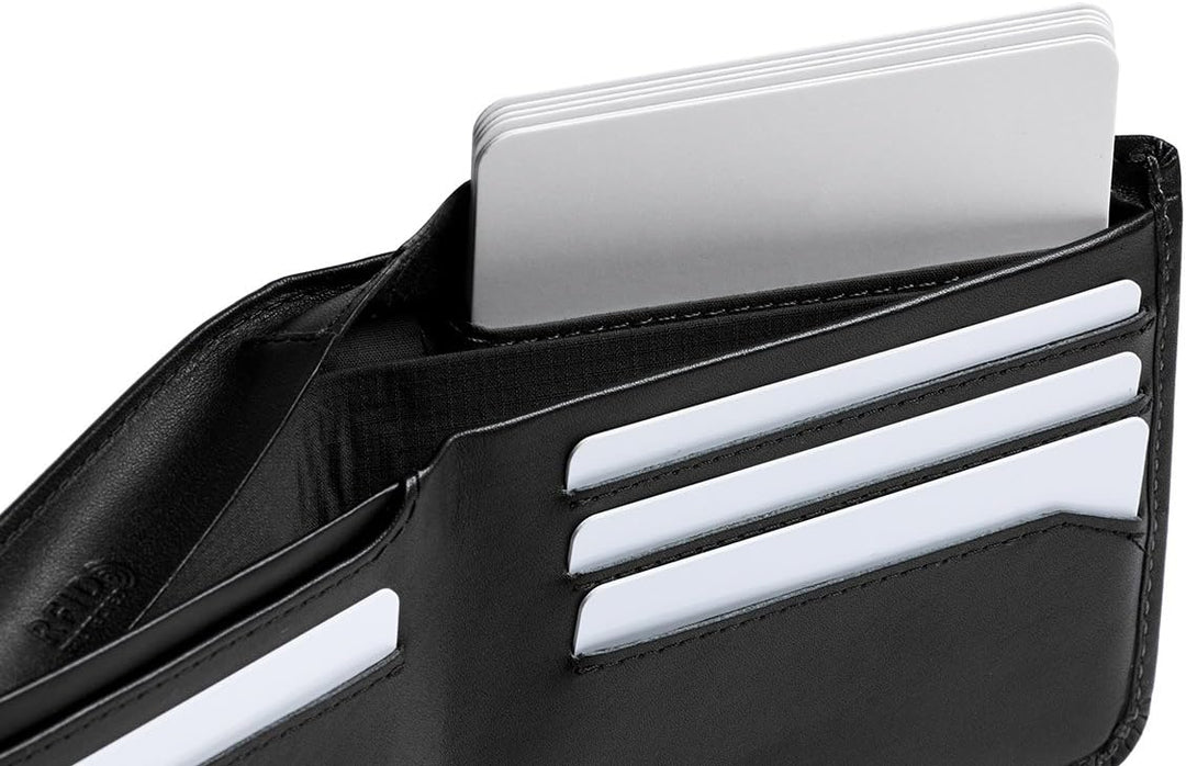 Bellroy Hide & Seek – dünne, klassische Lederbörse, optionaler RFID-Schutz (max. 12 Karten plus Sche