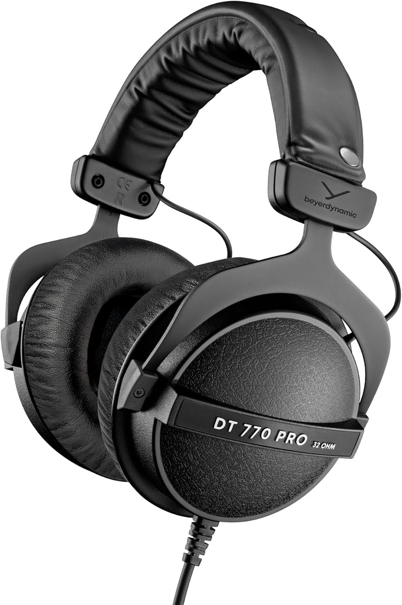 beyerdynamic DT 770 PRO 32 Ohm Over-Ear-Studiokopfhörer in schwarz. Geschlossene Bauweise, kabelgebu