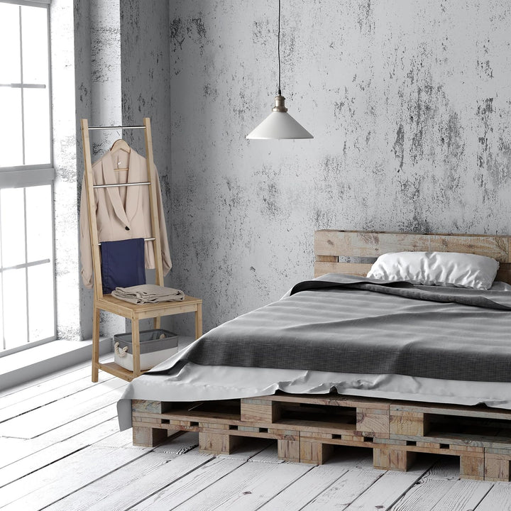 Relaxdays Herrendiener mit Ablage, Bambus, Edelstahl, HBT: 133 x 40 x 42 cm, Kleiderstuhl, Handtuchs