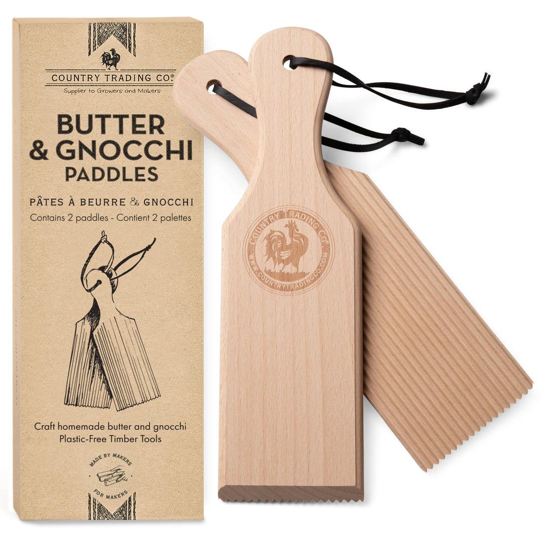 Gnocchi-Bretter und Butterpaddel aus Holz, um auf einfache Weise authentische hausgemachte Nudeln un