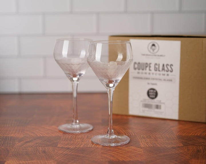 Amehla x The Educated Barfly Collection Coupe Glas mundgeblasene Tropfen-Cocktailglas Nick and Nora