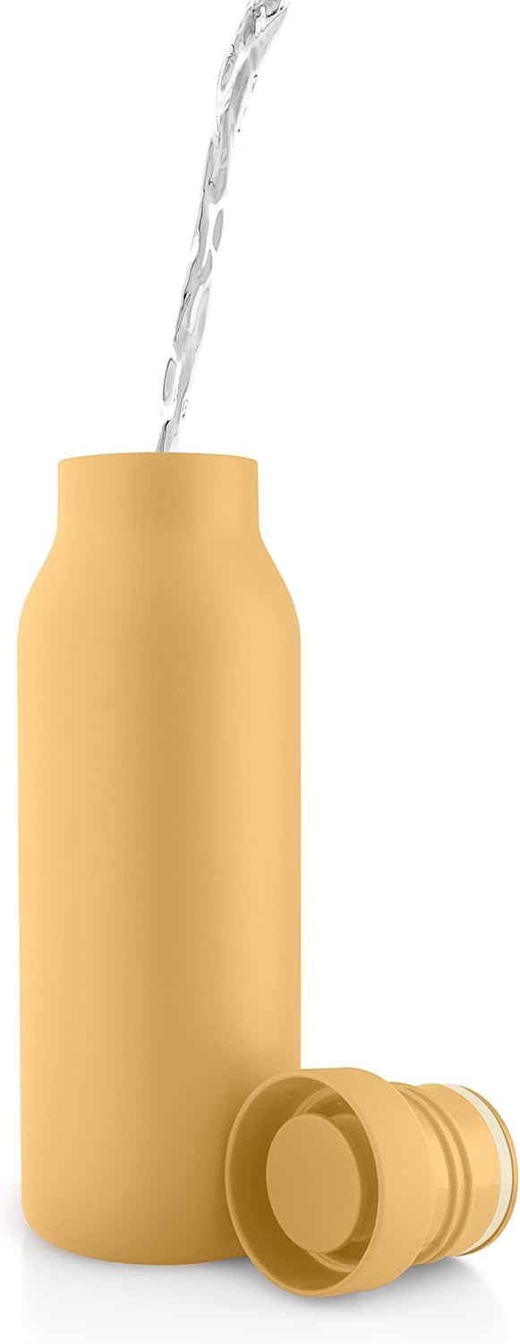 EVA SOLO | Golden Sand Isolierflasche 0,5l | Hält Wasser länger kalt | Doppelwand, Klickdeckel 5000
