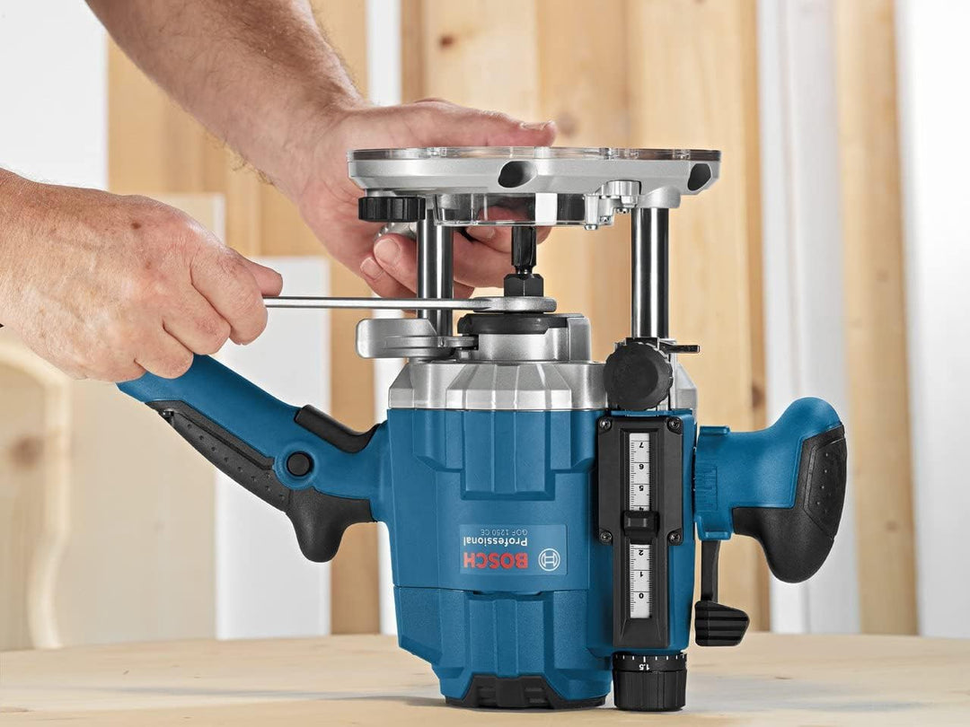 Bosch Professional Oberfräse GOF 1250 CE (1.250 Watt, Leerlaufdrehzahl 10.000-24.000 min-1, inkl. Ko