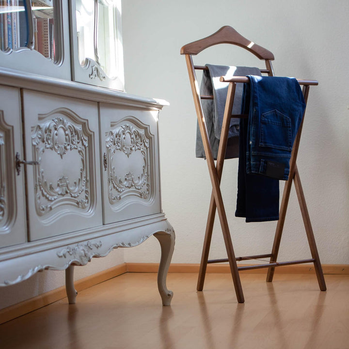 Herrendiener Kleiderbutler Kleiderständer Stummer Diener aus Holz klappbar und leicht (Nussbaum) Nus