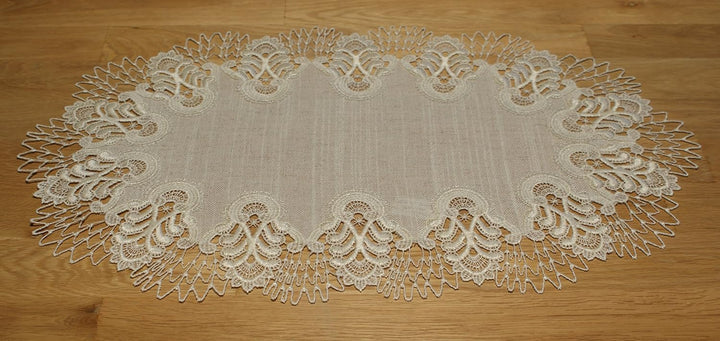 Plauener Spitze by Modespitze 4048L_11_4085 Tischdecke Oslo L, Grösse 40 x 85 cm, oval 40 cm x 85 cm