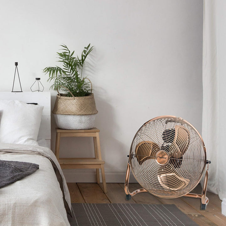 Bestron Bodenventilator im Retro-Stil, Windmaschine mit 3 Geschwindigkeitsstufen & stufenlos neigbar