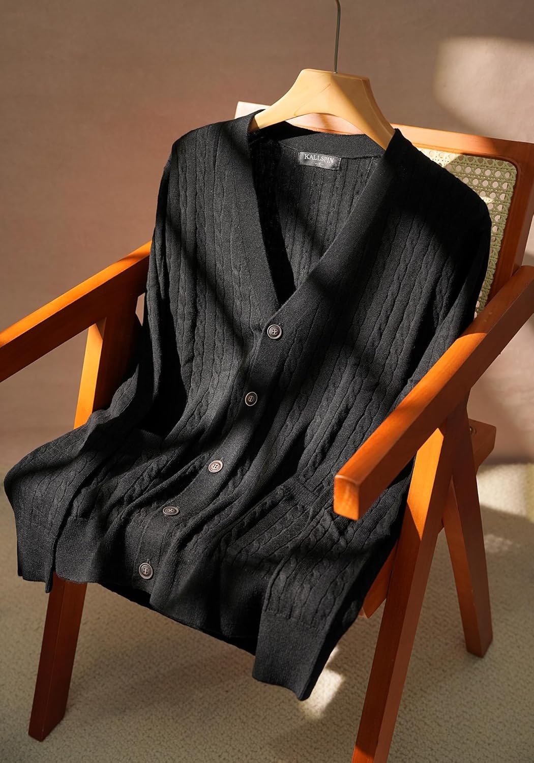 Kallspin Herren Strickjacke aus Wollmischung Zopfstrick Cardigan mit Knopfverschluss und Taschen M S