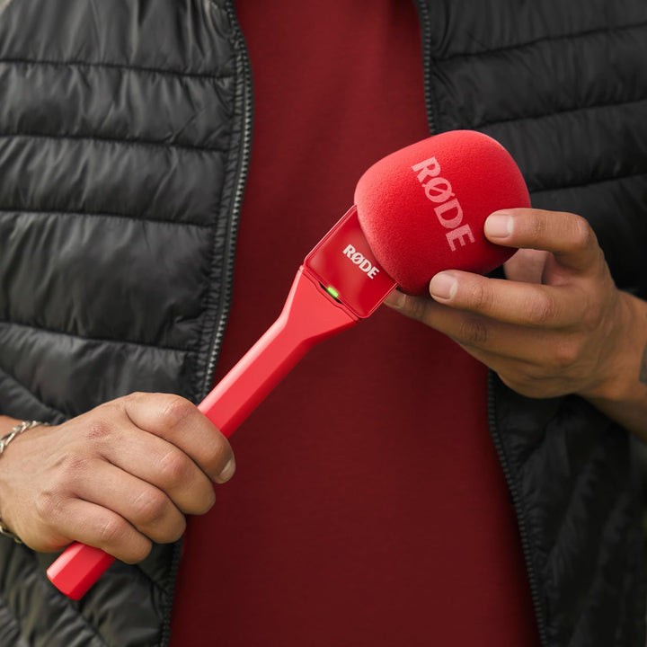 Rode Interview GO Handadapter für Wireless Sendemodule Rot mit keepdrum Fell-Windschutz, Rot