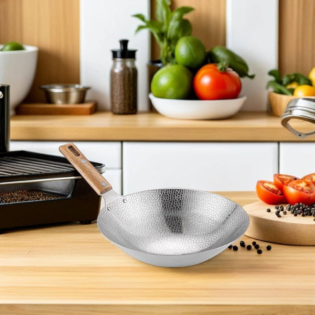 Veemoon Edelstahl Wokpfanne 24cm mit Holzgriff Unbeschichtet Induktionsgeeignet für Gasherd und Küch