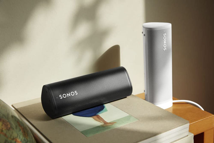 Sonos Roam SL (Weiss). Kompakte Grösse und hochwertiger Sound für zuhause und unterwegs mit diesem l