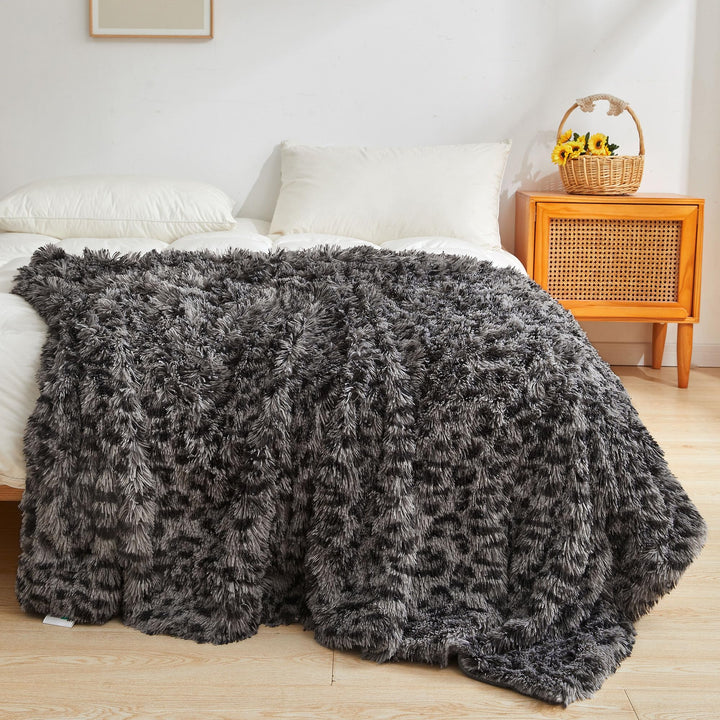 XeGe Luxus Kunstfell Leopardenmuster Decke 150x200cm, Weiche Gepardenmuster Bettdecke Plüsch Deko Ku